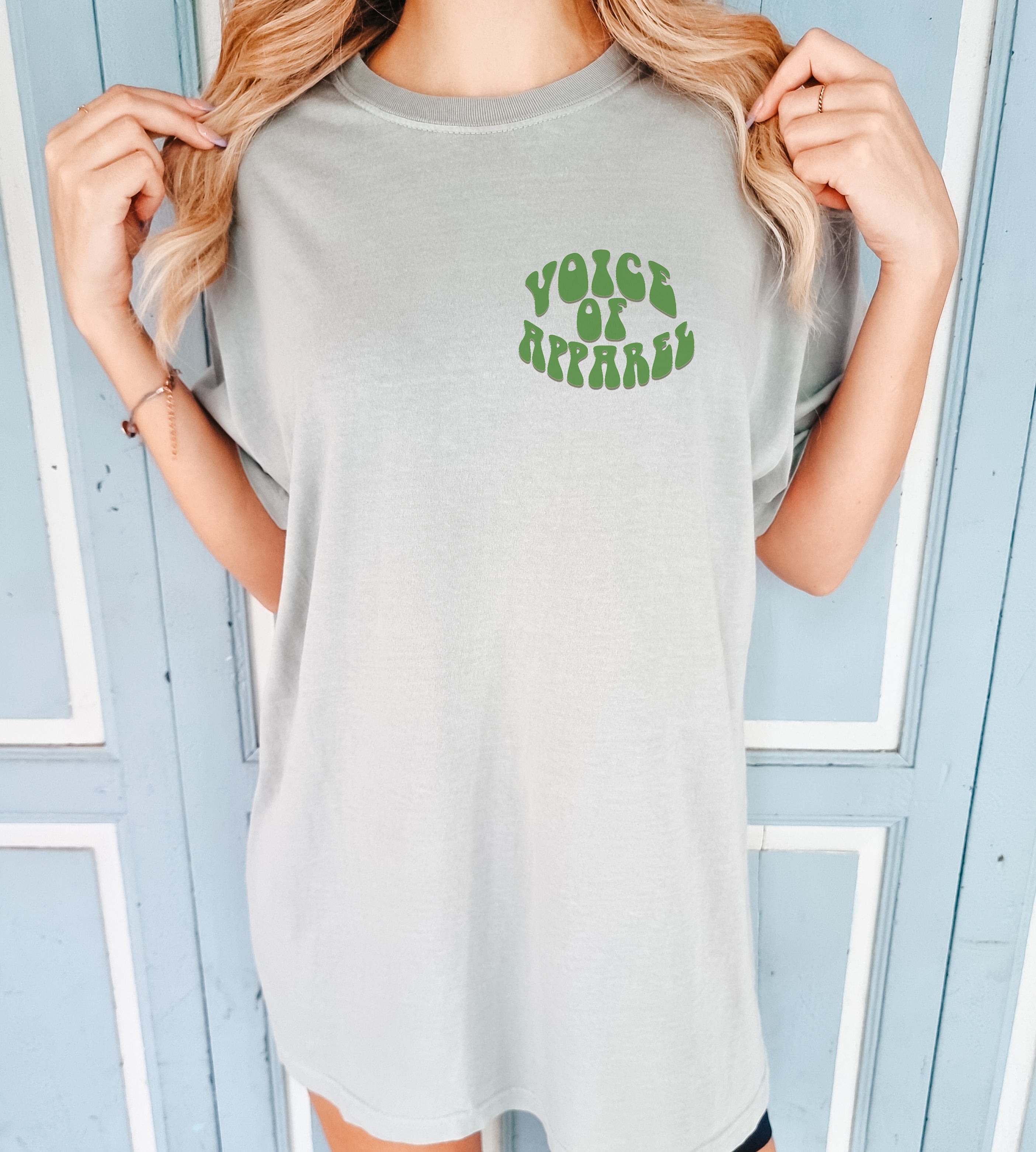 I only accept apologies in cash T-Shirt